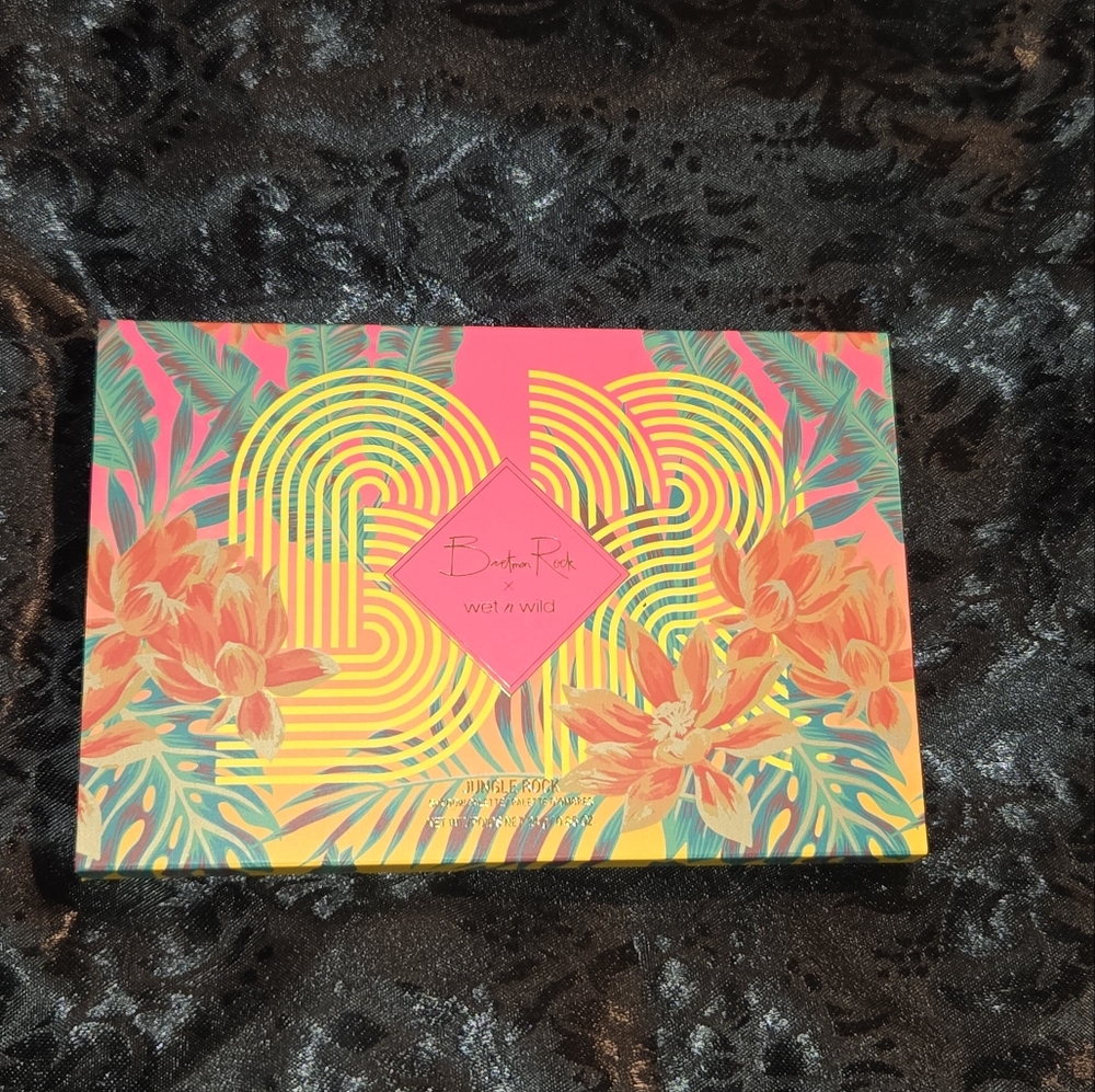 Wet n wild ⭐️ Bretman Rock Shadow Palette